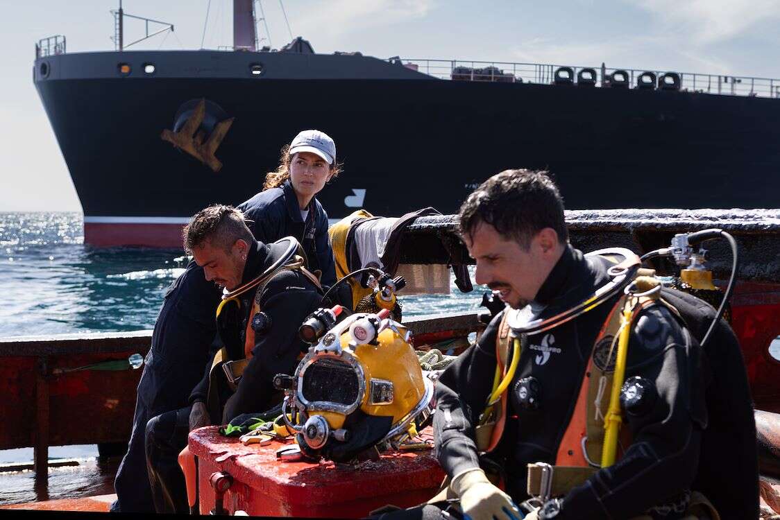 27750