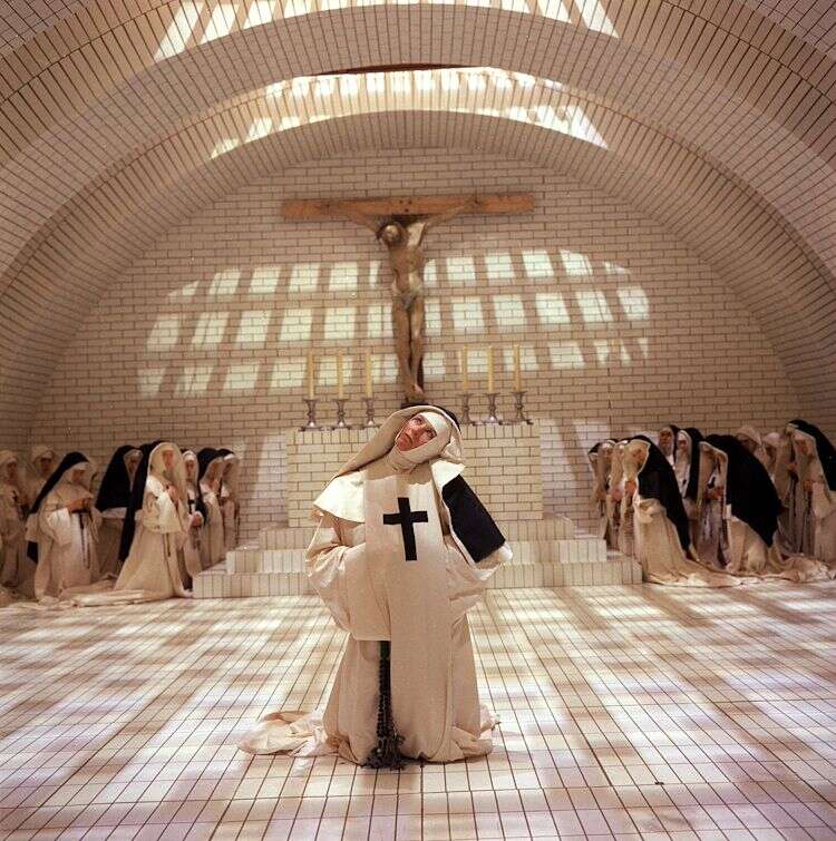 28557