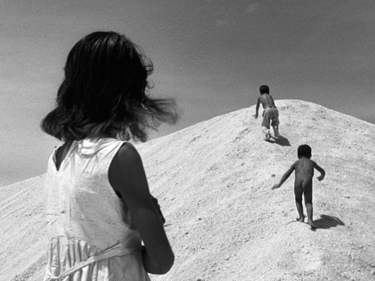 Cinematic Beauty: Araya