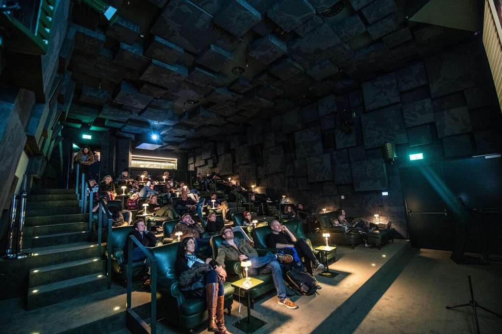 Filmzalen in het Forum