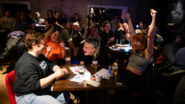 Framed Animation Pub Quiz