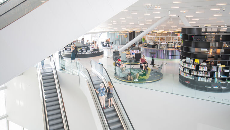 PO | Rondleiding door het Forum