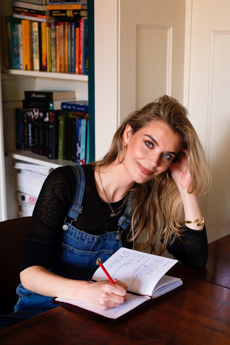 Signeren Kelly van Kempen (AL)